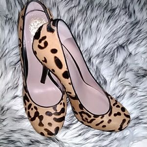 Vince Camuto Elaine Leopard Print Heels Size 8.5